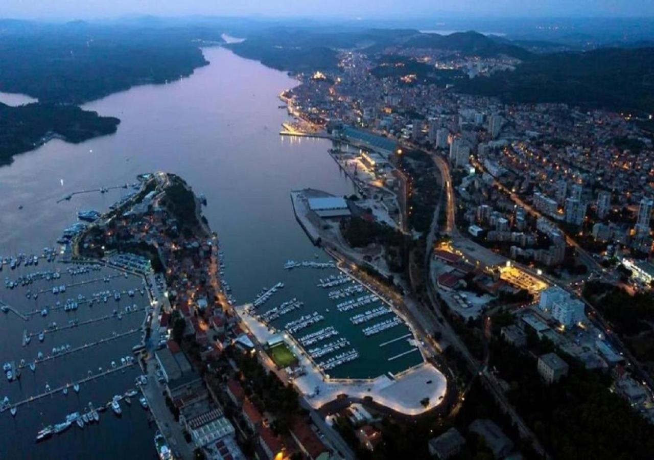 Braavos Apartments Sibenik - Free Parking - Marina 100M Kültér fotó